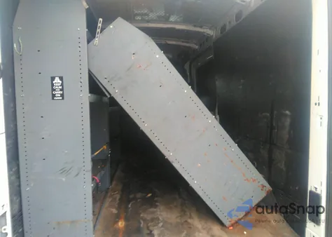 2015 Ford Transit-250 z USA, uszkodzony, nr VIN 1FTNR2CM6FKA06131